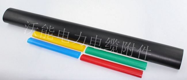 08-3 1kv四芯热缩中间接头.JPG